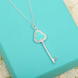S925 silver Charm key shape pendant necklace with green Colour in platinum have stamp velet bag PS4330A329m
