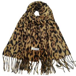 Scarves Vintage Leopard Print Cashmere Scarf Women Winter Warm Pashmina Shawl Ladies Outdoor Blanket Wraps Long Cape Scarves with Tassel J231204