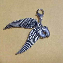 50pcs Fashion Vintage Angel Wings Baby footprint Clip Floating Locket Charms Pendants For Bracelet Jewellery Accessories A257259d