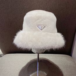 Luxury Brand Designer Bucket Hat Fashion Winter Hats Women Girls Versatile Casual Brimless Hat Warm Plush Basin Hats