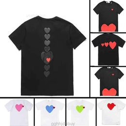 3J62 Play Designer Men's T shirts Casual Women's Des Badge Garcons Quality Print Short Sleeve T shirt Couple Hearts Tshirt Sya8