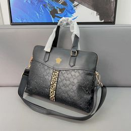 luxurys designers bags briefcase men business package s laptop bag leather handbag messenger high capacity shoulder handba252d