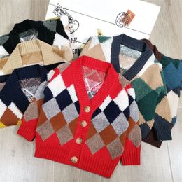 Zestawy kurtki dla dzieci płaszcza wiosna jesień sweter dla dzieci dzianinowy sweter sweter bandigan boy girl treasure płaszcz z długim rękawem sweter 231202
