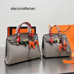 Genuine Leather Bags Fashion Brand Designer Tote Shopping Bag Women Luxurious Shoulder Bag Handbag Simple Satchel Large Capacity Straps Are Delivered
