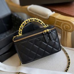 22K Womens Woven Top Metal HandleTote Vanity Box Bags With Mirror Gold Hardware Matelasse Chain Crossbody Shoulder Cosmetic Case C247u