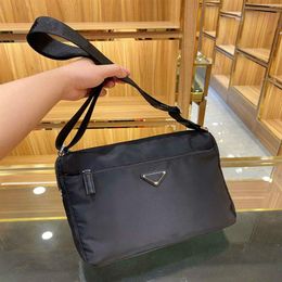 designer Fashion Men's Black Briefcases Crossbody Bags Shoulder Bag Nylon Purses Cross Body Medium size Plain with Interior P266E