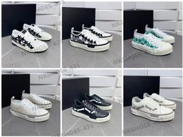 Designer Casual Shoes Luxury Brand Sneakers Men Women Couple Style Lace Up Flats Fashionable Versatile Low Top Leather Applique Platform Shoes