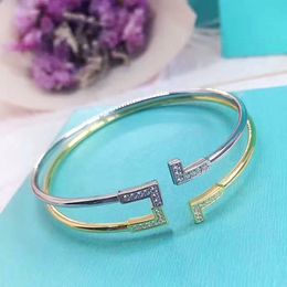 2023 New Crystal Bangle High Quality Stainless Steel Bracelet Plating 18K Gold Fashion Designer Jewelry for women