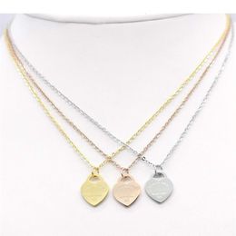 Jewerly Stainless Steel 18K Gold Plated Necklace Short Chain Silver Heart Necklace Pendant Locket Necklaces Chains For Women Coupl222o