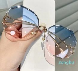 Sunglasses Fashion Polygonal Gradient Women Ocean Water Cut Trimmed Lens Metal Curved Temples Rimless Sun Glasses Female