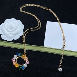 Designer designs minimalist necklaces, women's charm and grandeur necklaces, high-end and grandeur Valentine's Day gifts