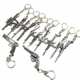 Whole 50pcs Lot Game Gun Model Key Chain Metal Alloy Key Rings Keys Holders Size 6cm Blister Card Package Key Chains249C