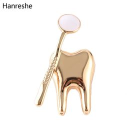 Pins Brooches Classic Fashion Tooth Shape Cute Brooch Pin For Doctor Nurse Lapel Backpack Badge Pins Jewelry Gift Accessories 231202