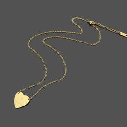 Not Faded Stainless Steel Simple heart Pendant Necklaces Silver Rose Colours Gold Plated Classic Style Logo Printed Women Designer 263F
