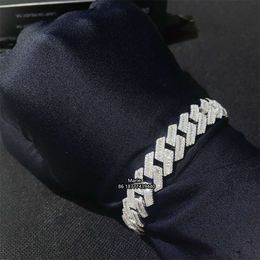 Hop Sale Jewelry Fashion Style Factory Iced Out Diamond Cuban Link Bracelet Wholesale Price