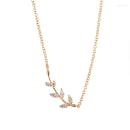 Pendant Necklaces Simple Temperament Leaf Crystal Necklace Trendy Women's Clavicle Chain Valentine's Day Jewellery Gifts