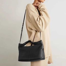 The Row R000ow1 High End New Fashion Handheld Shoulder Bag Made Genuine Leather Versatile Camdem Large Capacity Diagonal Straddle Womens Bag 231205