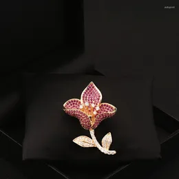 Brooches High-Grade Flower Pin Luxury Shining Crystal Lily Brooch Women's Suit Coat Neckline Jewellery Clothes Accessories Gifts Badge 6014