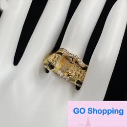 Black Sheepskin Rhinestone Twisted Pieces-Shaped Ring Brass Material European Fashion High-Grade Rings