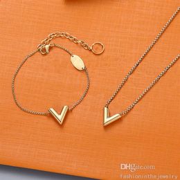Fashion Necklace Designer Jewellery Women Luxury gift love 14k gold chain letter pendant Necklaces and bracelets with letters for te196r