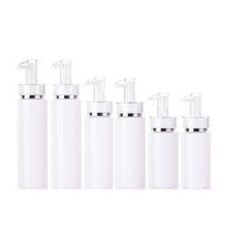 Plastic Bottle White Flat Shoulder Shampoo Shower Gel Acrylic Lotion Press Pump With Cover Empty Cosmetic Packaging Spray Mist Refillable Bottle 120ml 160ml 200ml