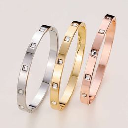 Designer bracelets for men and women High end luxuryBracelet Jewellery Yiwu Live Studio Full of Diamond Premium Hand