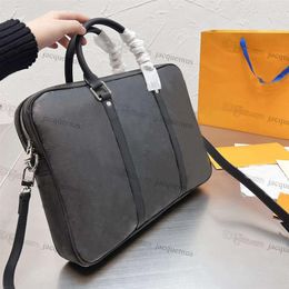 Man Pm voyage small briefcase documents designer laptop totes computer handbags mens business bags porte designer hand bag M52005215V