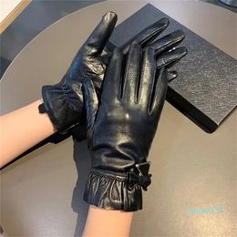 Designer Gloves Letter leather Leather Lace Gloves Lady Glove Winter Fashion Accessories