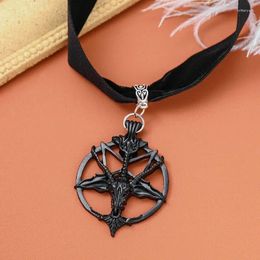 Pendant Necklaces Gothic Black Colour Skull Sheep Head Necklace For Women Men Vintage Goth Round Pentagram Pendent Choker Hip Hop Party