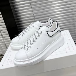 Klassische Laufschuhe, Freizeitschuhe, Damen-Trainer, Herren-Sneaker, Basketballschuhe, niedrige Schnürschuhe aus Leder, weiße Plateauschuhe C120502