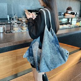 Evening Bags Denim Large Capacity Handbag female hobos Shoulder Bag Messenger Crossbody Casual Fashiona Cowboy big blue 231205