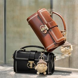 Ladies bag Joker Messenger bag female advanced portable leather handbag fashion postman bag 2023 new CCJ3036