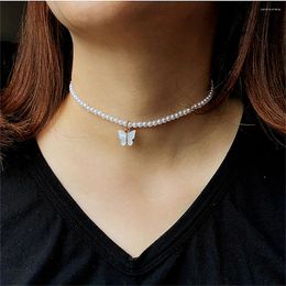 Pendant Necklaces One Piece Acrylic Butterfly Chain Necklace For Women Fashion Summer Clothes Jewellery Accessories Korean Pearl Clavicle