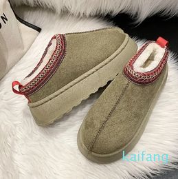 2023 Fashion Women's Designer Slippers Snow Boots Winter New Plush and Warm Thick Sole Heel Free Baotou Fur Half Cotton Shoes