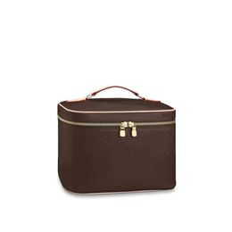Nice Makeup Cosmetic Bag Toiletry Pouch Cases Women Travel Bags Clutch Handbags Purses 3 sizes Mini Wallets 42265 Handbag LB176205Q