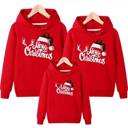 Family Matching Outfits Winter Christmas Cotton Sweatshirts Sweaters Xmas Pyjamas Mommy and Me Clothes Father Mother Kids Baby 231204