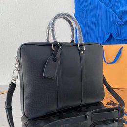 luxurys designers bags briefcase men business package s laptop bag leather handbag messenger high capacity shoulder handba282H