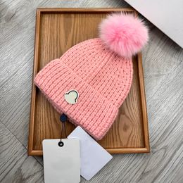 Designer de luxo beanie peludo headband mulheres chapéu malha ventilar chapéu de malha bordado quente clássico tendência outono inverno elegância versátil