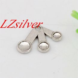 s 200pcs Antique Silver Zinc Alloy Single-sided Measuring Spoons Cooking Baking Chef Kitchen charm 21x14 5mm DIY Jewelry3384