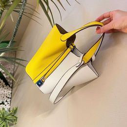 Designer Picotin Lock Bag 2023 New Handbag Women's Bucket Summer Simulated Leather Crossbody Coloured Vegetable Basket CUOQ