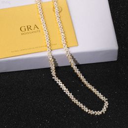 Collana personalizzata a forma di fiore di quadrifoglio placcato oro 18k placcato oro 925 D / vvs Moissanite con diamanti per gioielli da donna