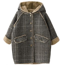 Jackets 4-15 Year Children Outwear Winter for Girl Plaid Thicken Woolen Jacket Coat Teenage Kids Outfits Wool Long Outerwear Warm Fleece 231205
