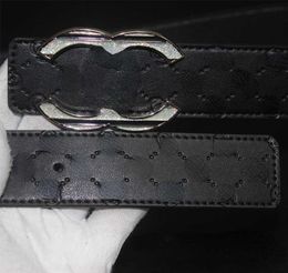 2022 Famous brand embossed smooth buckle belt Designer Classic luxury letter buckle belts fashion for young men and women dress wa1368932