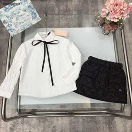 New Autumn girls dress suits Bow decoration kids Tracksuit Size 100-150 designer baby Lapel shirt and Cotton skirt Dec05