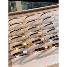 Designer Bracelet Luxury Womens Nail Braceletsteel vacuum electroplating card home wide and narrow edition hot selling live streaming with the same type bracelet