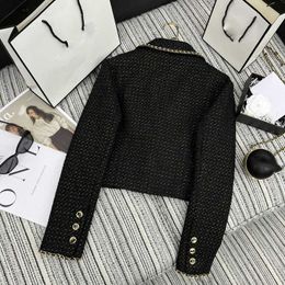 Kadın Ceketler Tasarımcı Markası 2023 Sonbahar/Kış Yeni Chan Küçük Kokulu Rüzgar Zincir Kenar Tasarım Takım Kısa Kısa Yün Tüvit Ceket W için