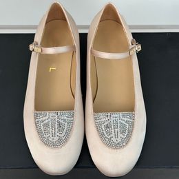 Luxury Designer Classic Womens Dress Shoes New Product Metal Letter Fashion Ballet Flats Shoe Exquisite Water Diamond Versatile Anti Slides Brand Mary Jane Shoe