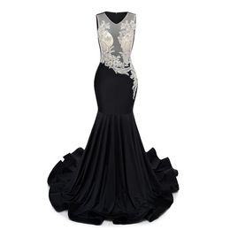 Abiti da ballo vintage sexy a sirena nera arabi Aso Ebi Cristalli argento applicati in pizzo Abiti formali vintage Corte dei treni Abito da sera da donna di secondo ricevimento BM3501