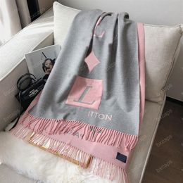 Soft Scarf L Letter Designer Scarfs Men Women Luxury Mens Cashmere Scarvs Designers Head Scarf Tassels Pocket Towel Top Quality D22807