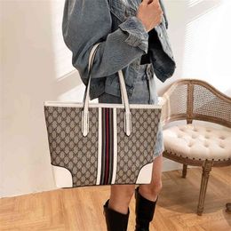 Designer bag Cheap Stores 90% Off Bag early spring design high-capacity Personalised foreign style tide net red portable bag327n
